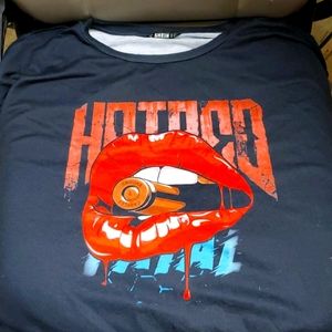 Long sleeve tee shirt